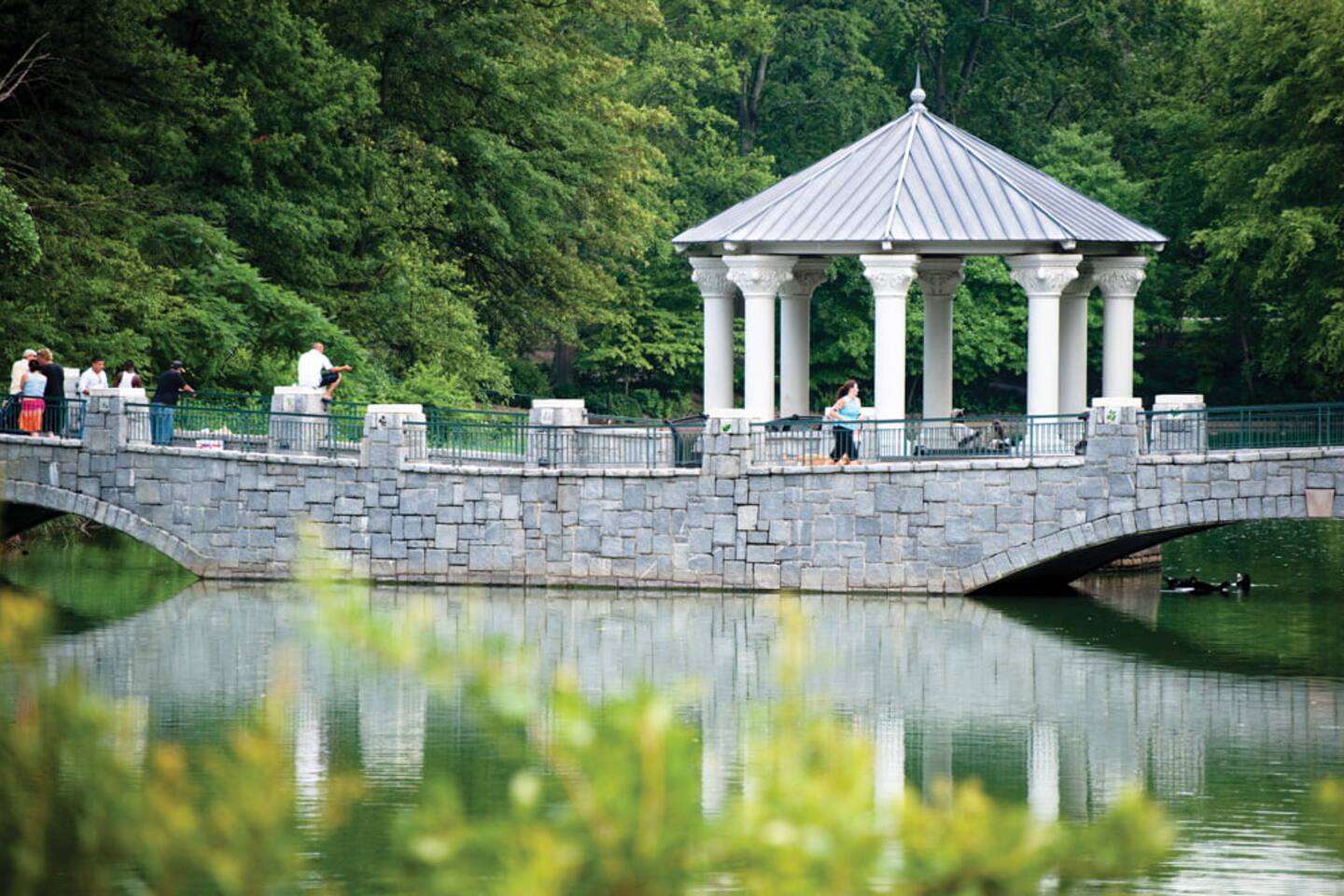 Explore beautiful Piedmont Park and Midtown Atlanta, conveniently located just a quick 5-mile drive away.