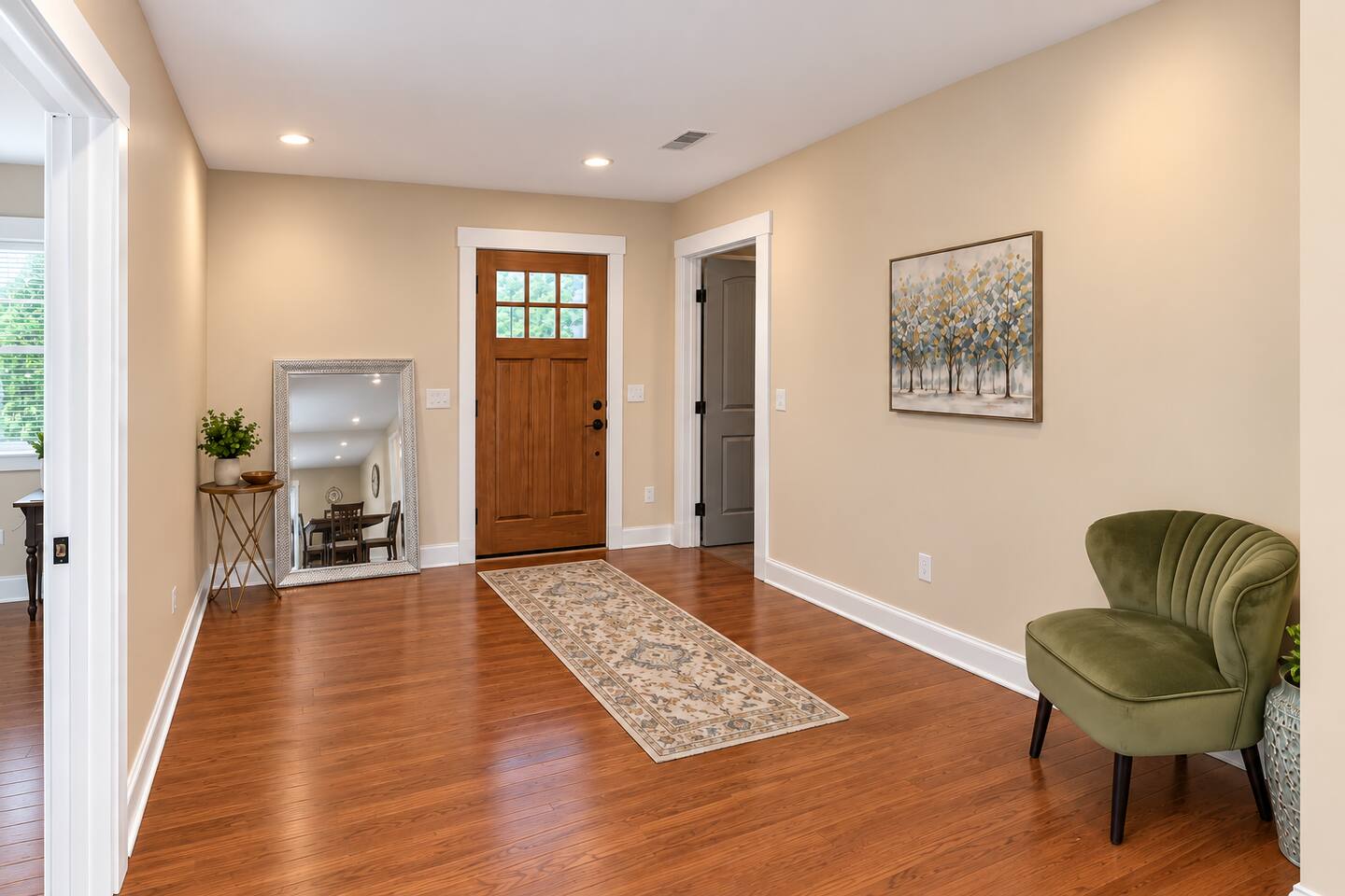 Step into a bright and inviting foyer with a convenient layout and a warm first impression.