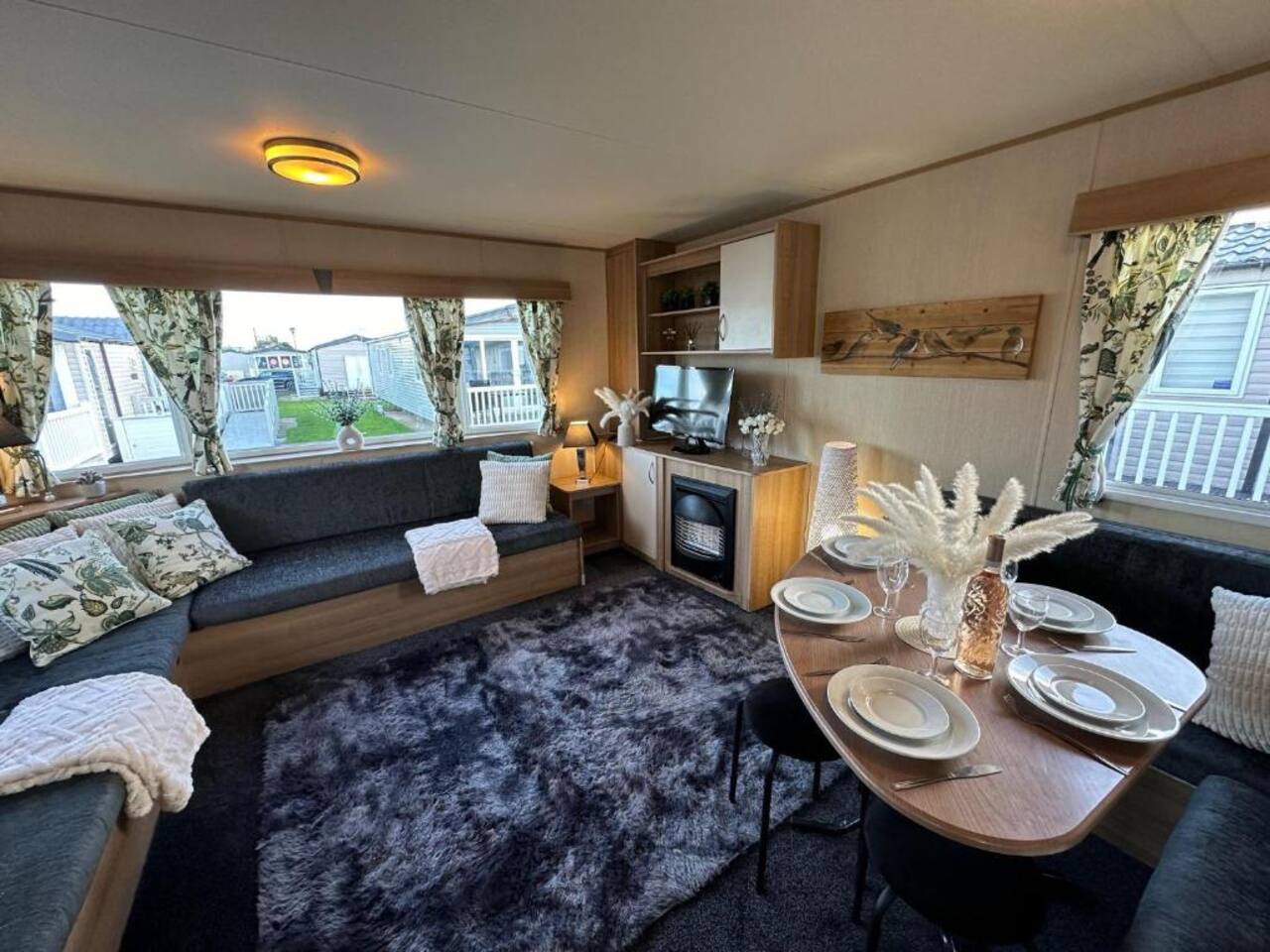 Golden Sands | 3 Bed | Sleeps 8 | Near Beach