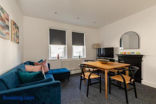 Renovated 3-Bedroom House - 10 min Walk to Centre