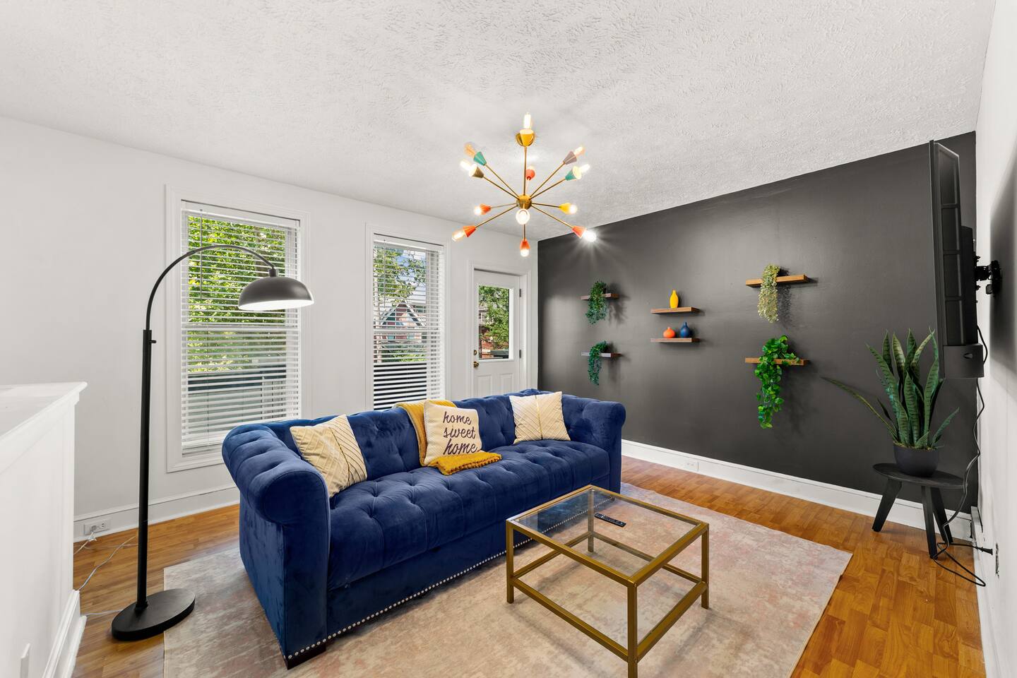 Spacious 2BR in Ohio City | Free Parking