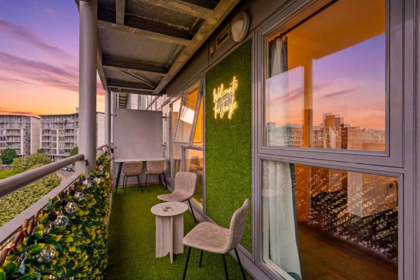 #191 Mason Way Executive Stay - Sleeps 6