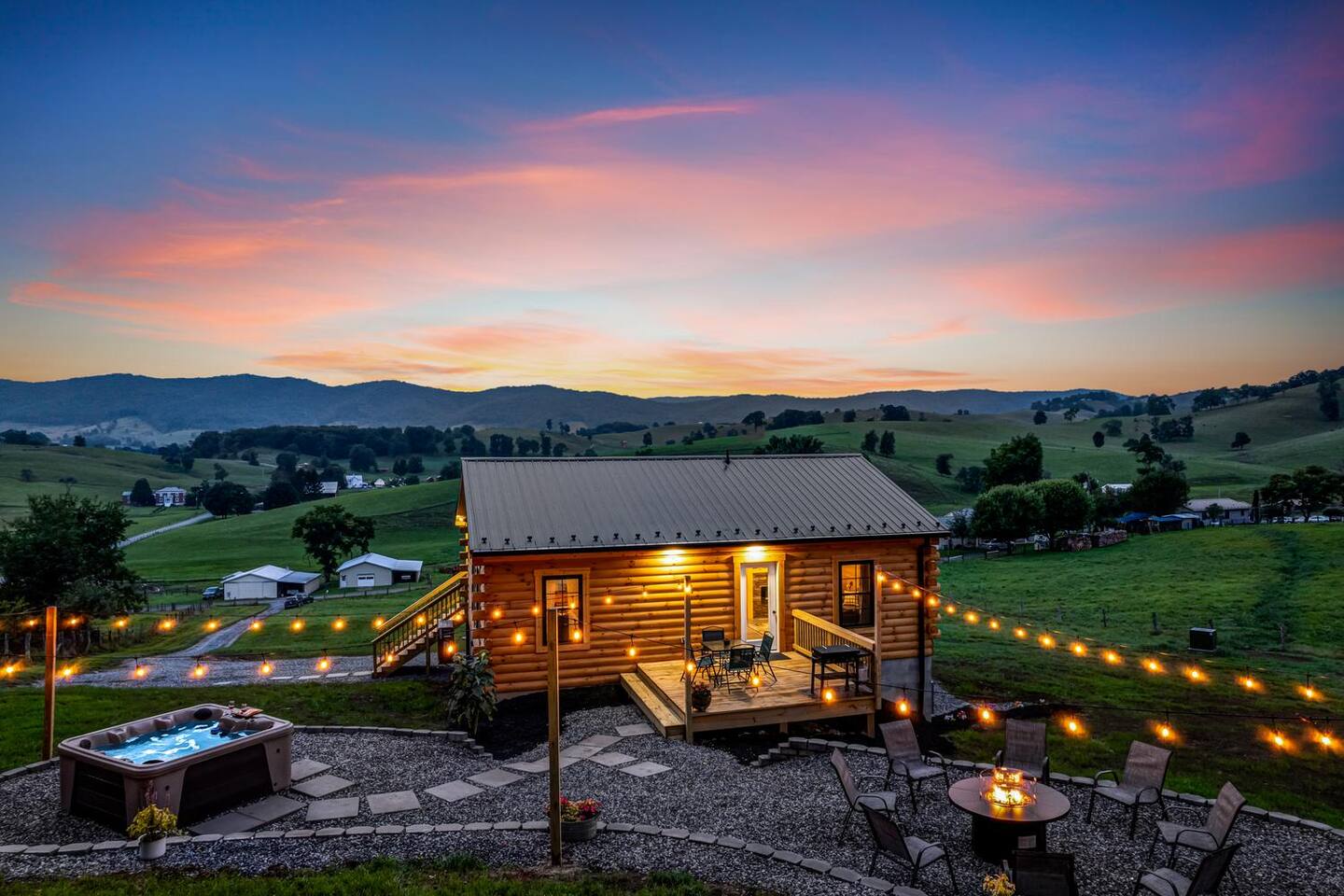 Log Cabin | AMZG VIEWS | HotTub | GmRm | FirePit