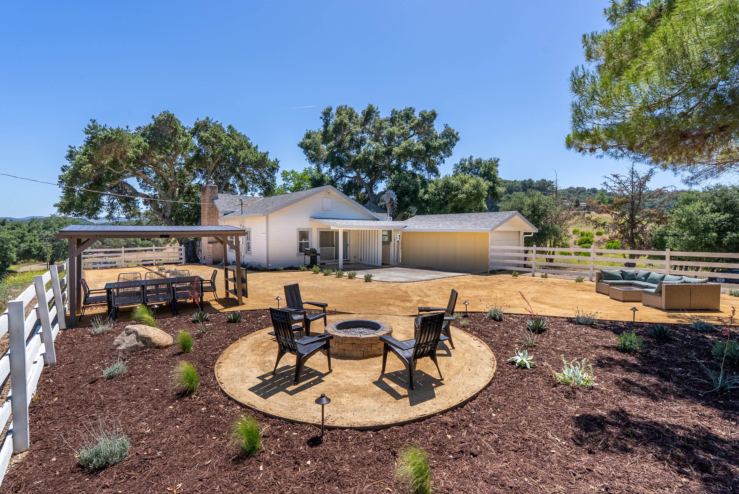 The Farmhouse at Rair Vineyards photo