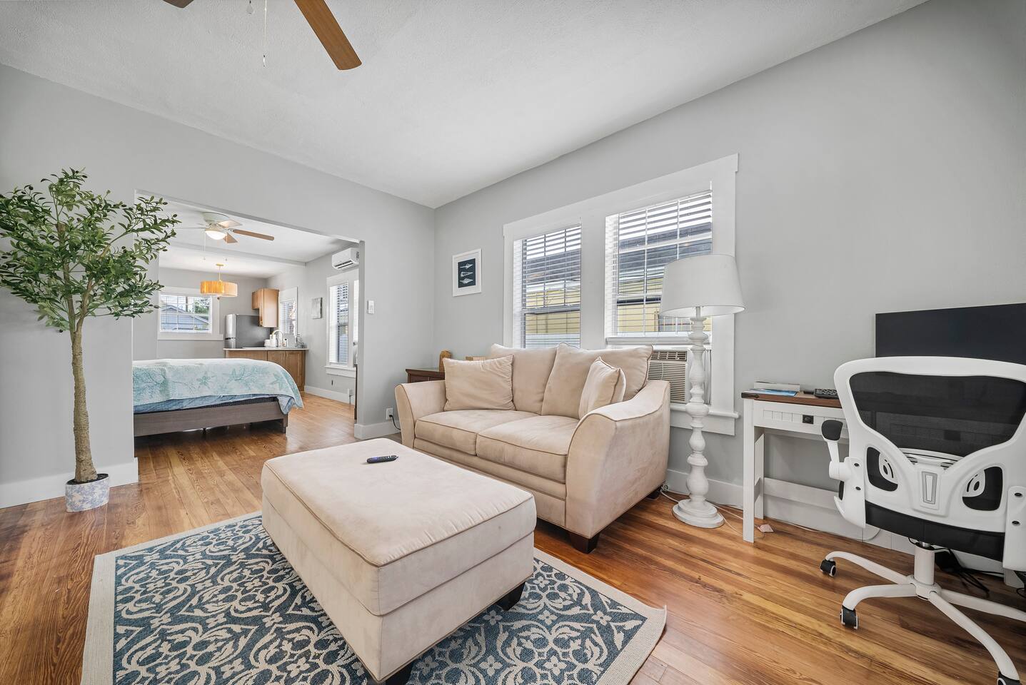 The Tarpon Hideaway|2 Min Walk to Downtown Tarpon