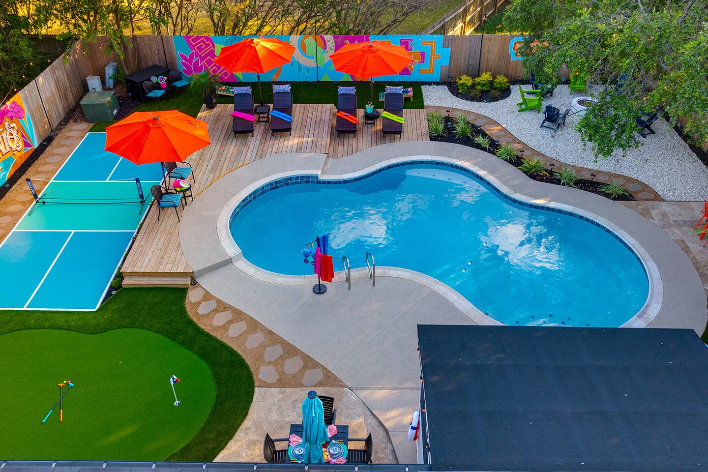 NEW! Pool, HotTub, Pickleball, Mini Golf + Theater