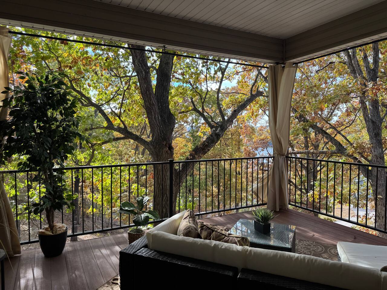 Lakeview HOUSE W/Hot Tub | 2 Units | 3 Bedrooms