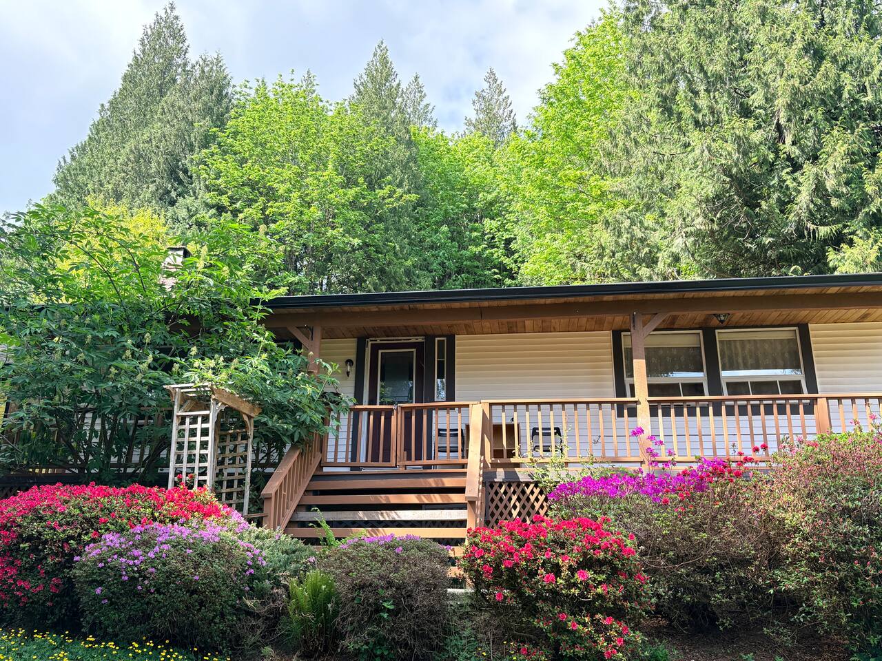 Cozy 4BR Stay near Heritage Park Mission