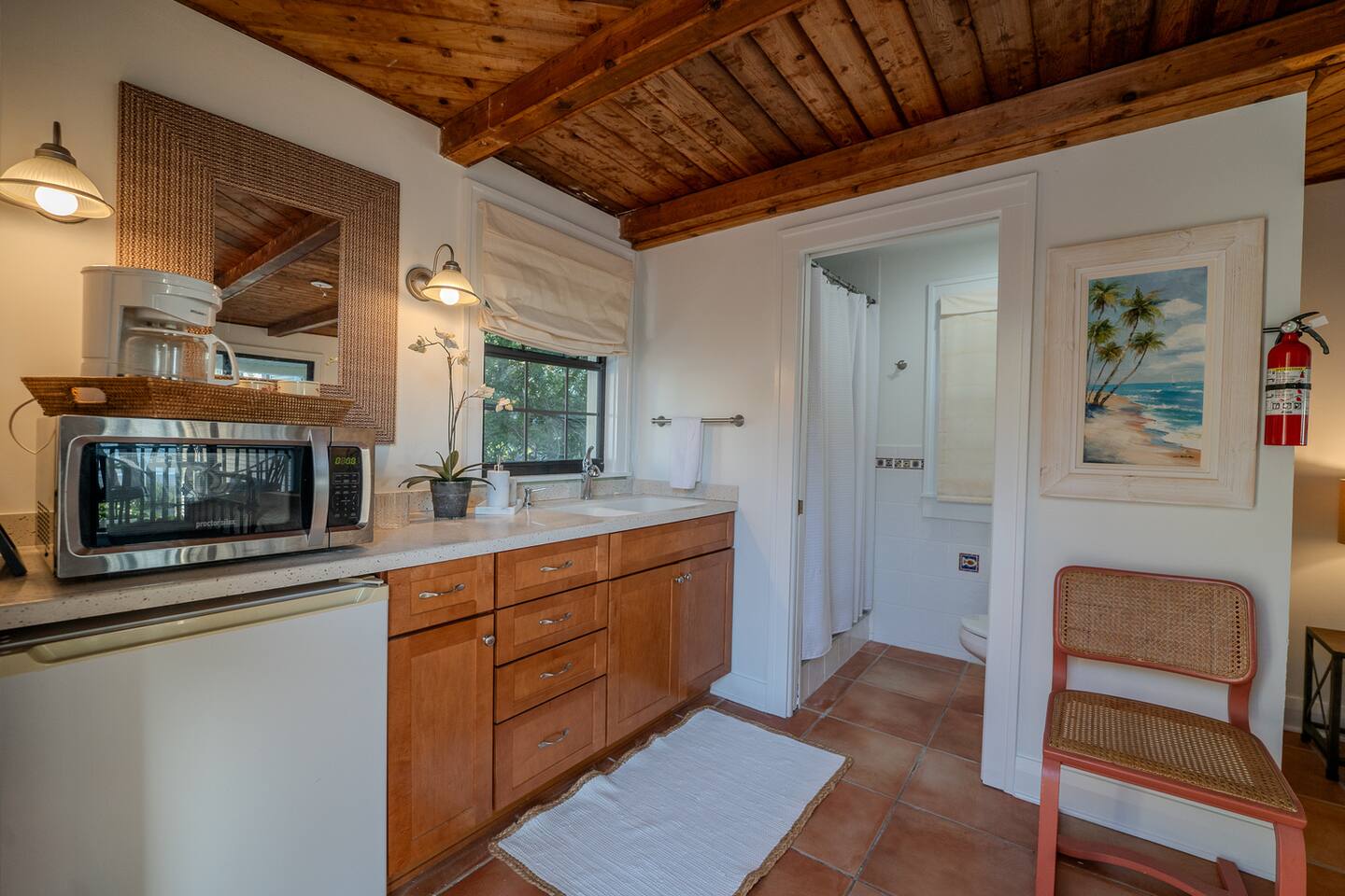 Kitchenette located upstairs in the studio