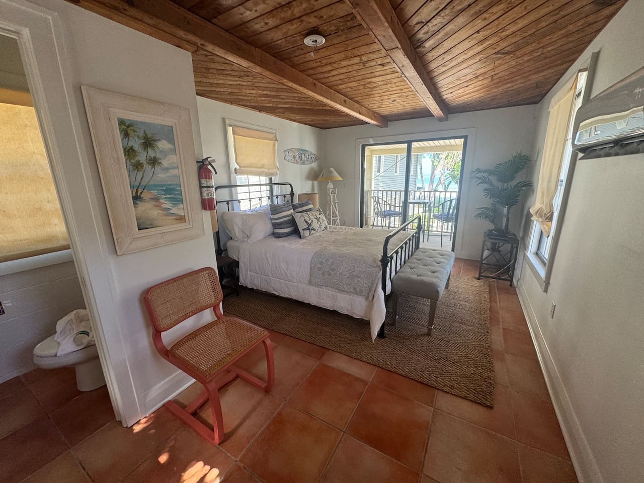 Spacious studio with a beautiful view