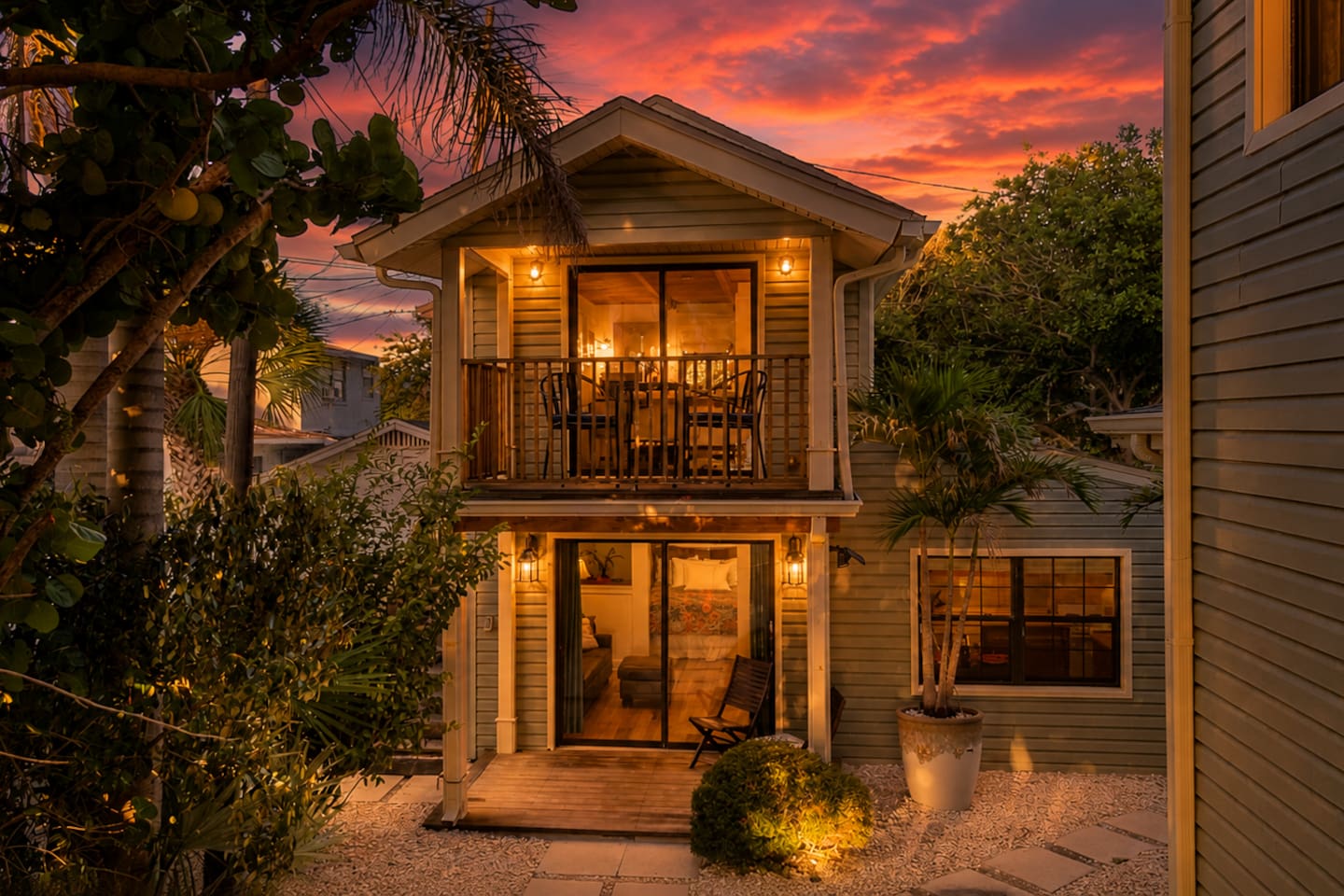 This vacation rental shines day or night