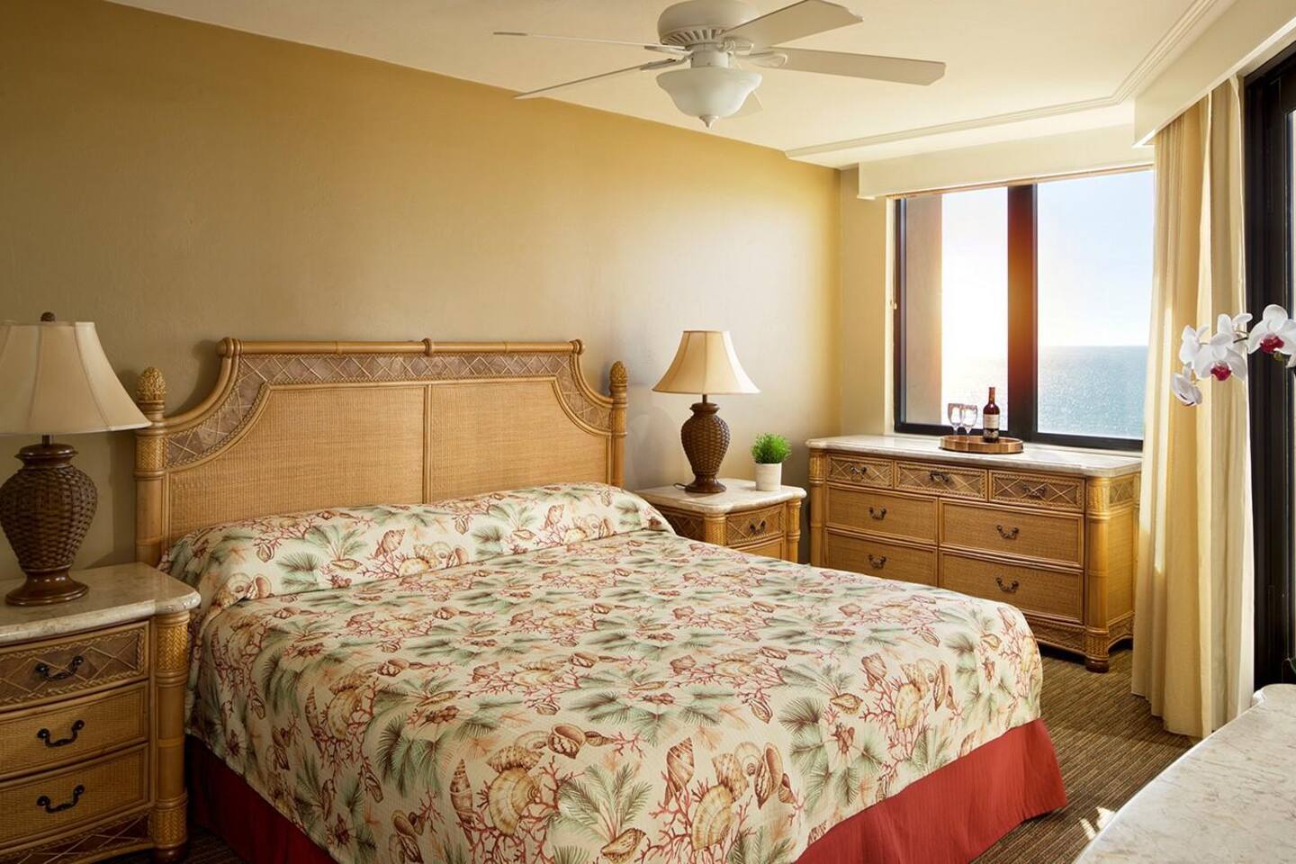 EAGLE'S NEST RESORT/HOTEL MARCO ISLAND! RESORT BEDROOM