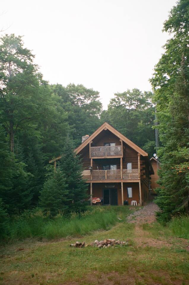 Eagles Nest Lodge