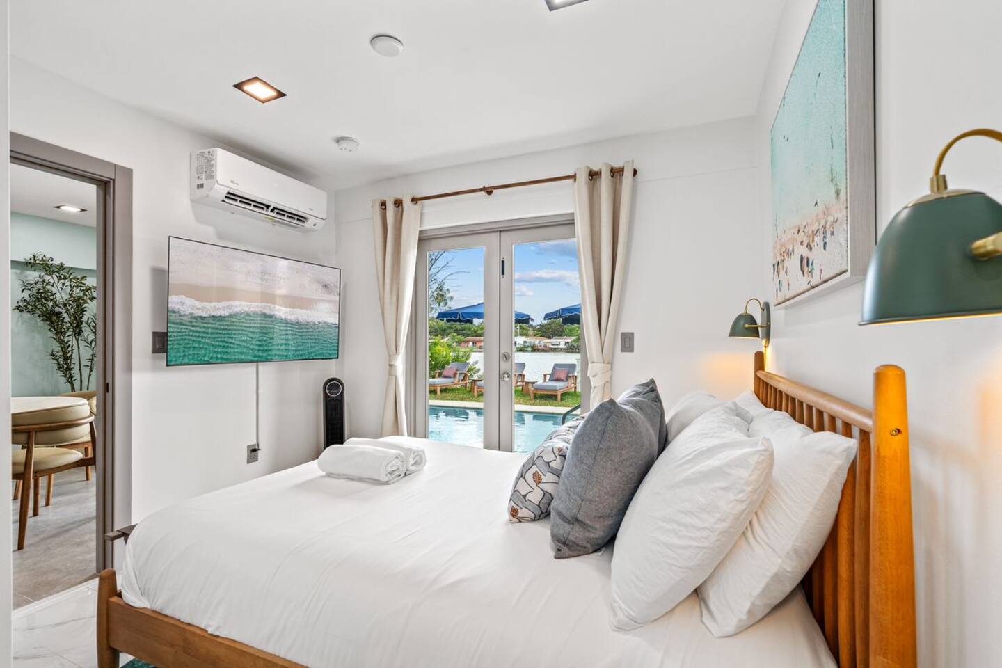 Make yourself comfortable in Bedroom 2, where the double bed provides plenty of space to relax after a day of exploring.
