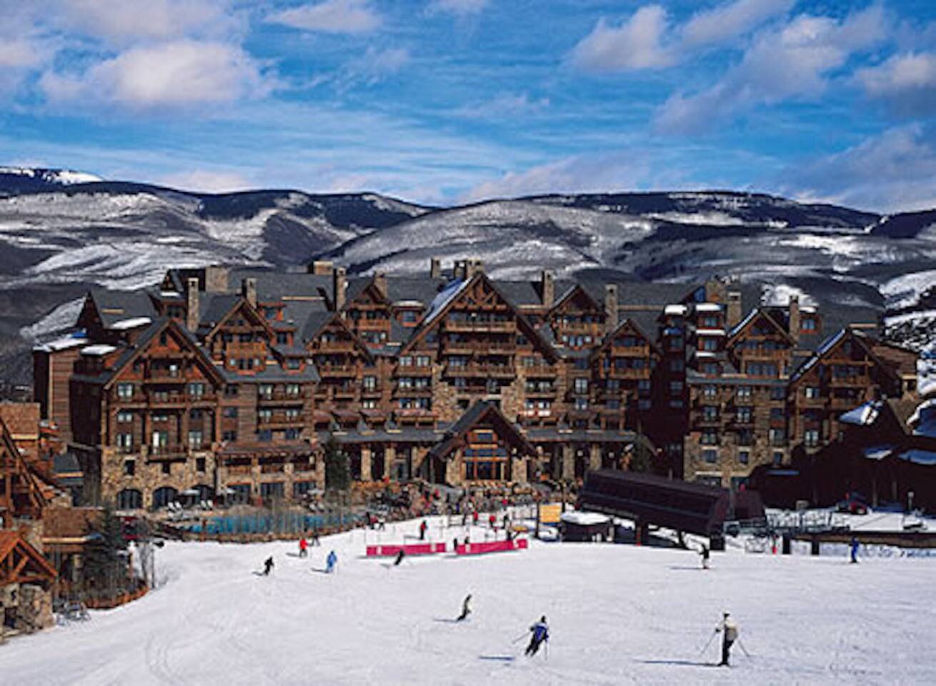 THE RITZ-CARLTON CLUB, VAIL RESORT AND SPA -SKIING