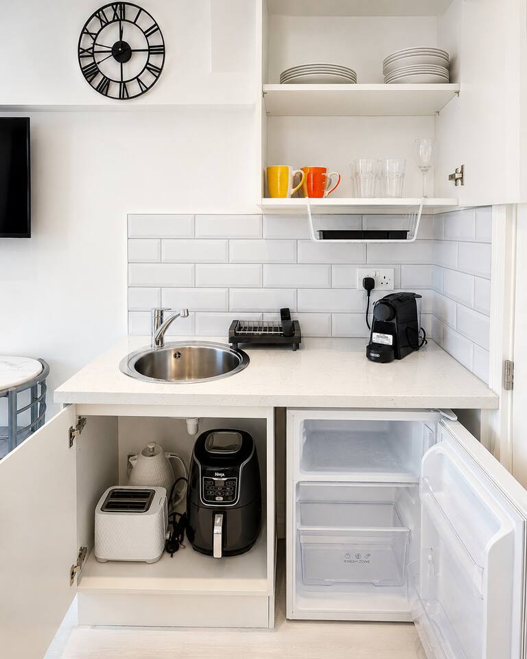 Cozy Studio in London | Walk to Oval Station