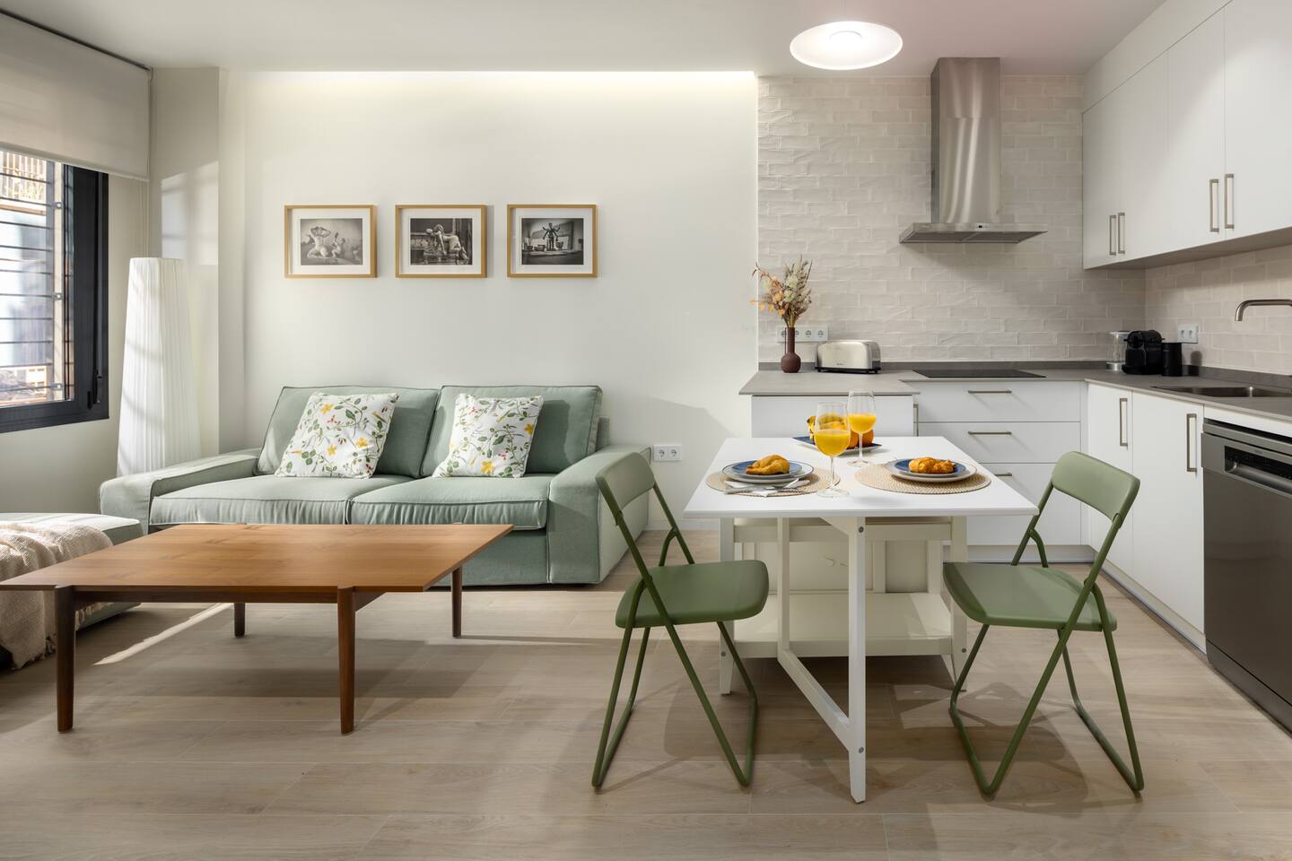 New Luxury 2BR | 50m Beach & Malaga Port