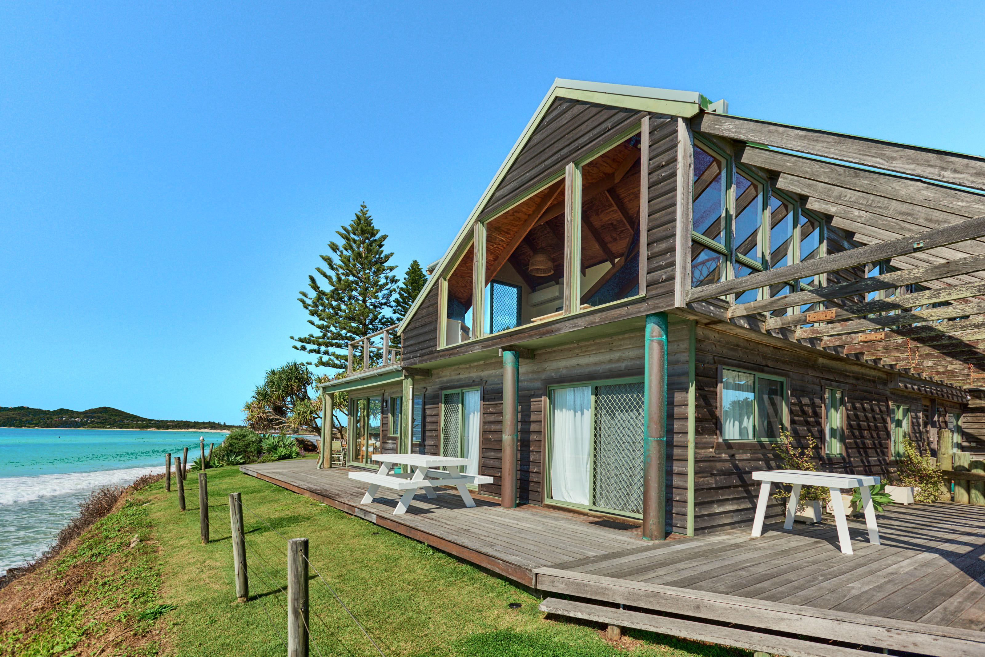 Beaumonts House & Apartment
