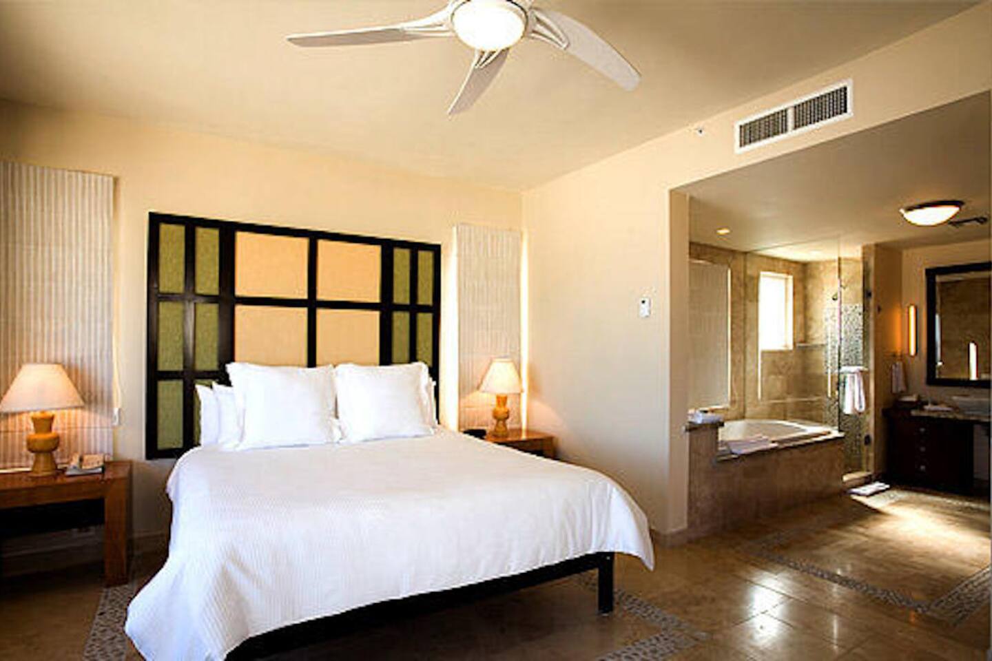 CORAZON-CABO VILLAS BEACH RESORT & SPA. MEDANO BEACH, SWIMMING BEACH, POOL, HOT TUB, GYM, BALCONY BEACH ACCESS, RESTAURANT, CHACHE BEACH CLUB. SCUB DIVE, SNORKEL, PADDLE BOARD, PARASAIL BEDROOM