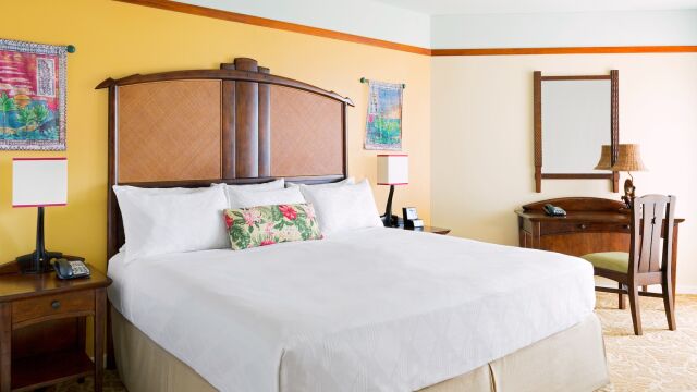 2 BDR Aulani, a Disney Resort & Spa