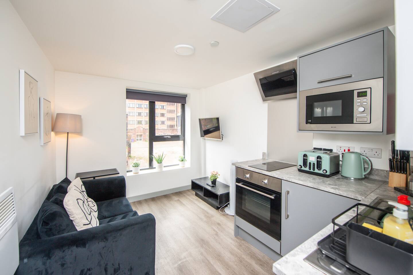 #197 Modern City Pad in Central Liverpool - for 4