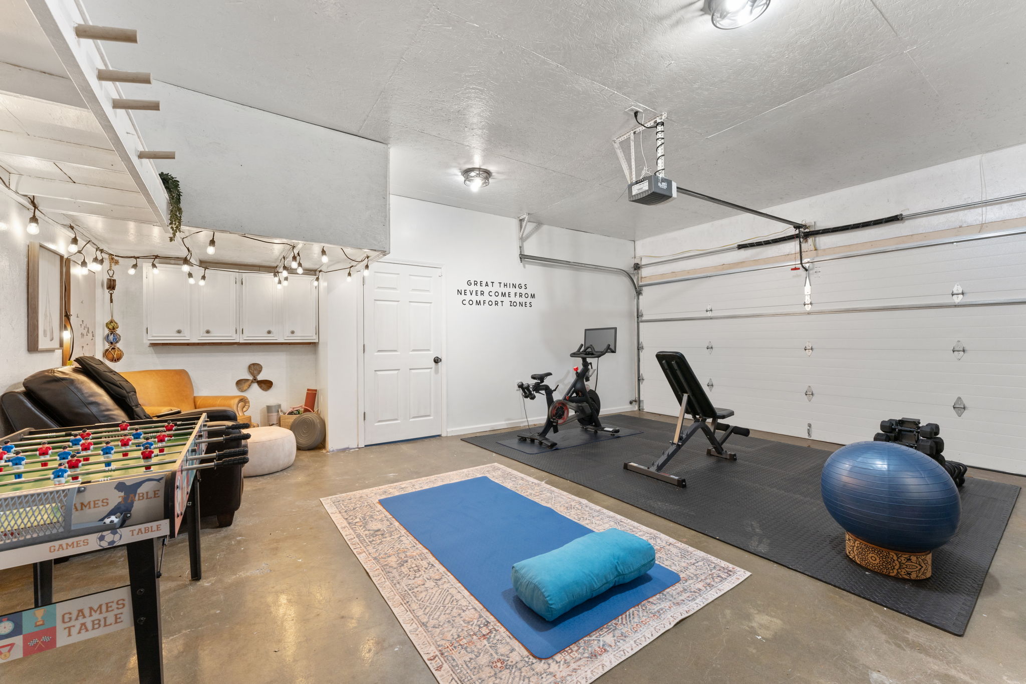 Do you want more? Book access to a full fitness garage with peloton, yoga, pull up tower, weights, bench press, for an extra charge.