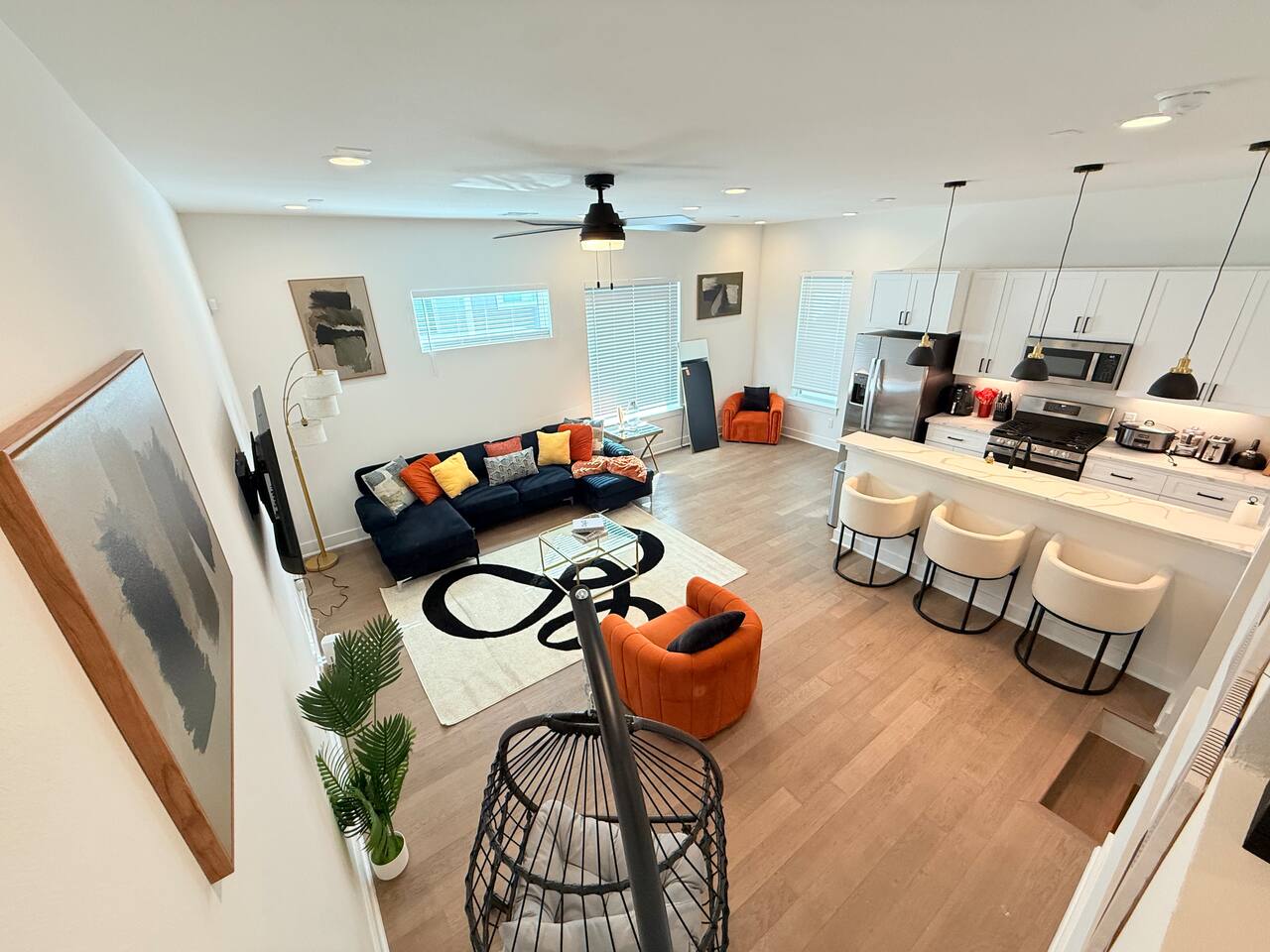 Bright & Stylish 3BR Modern Home for Family Group