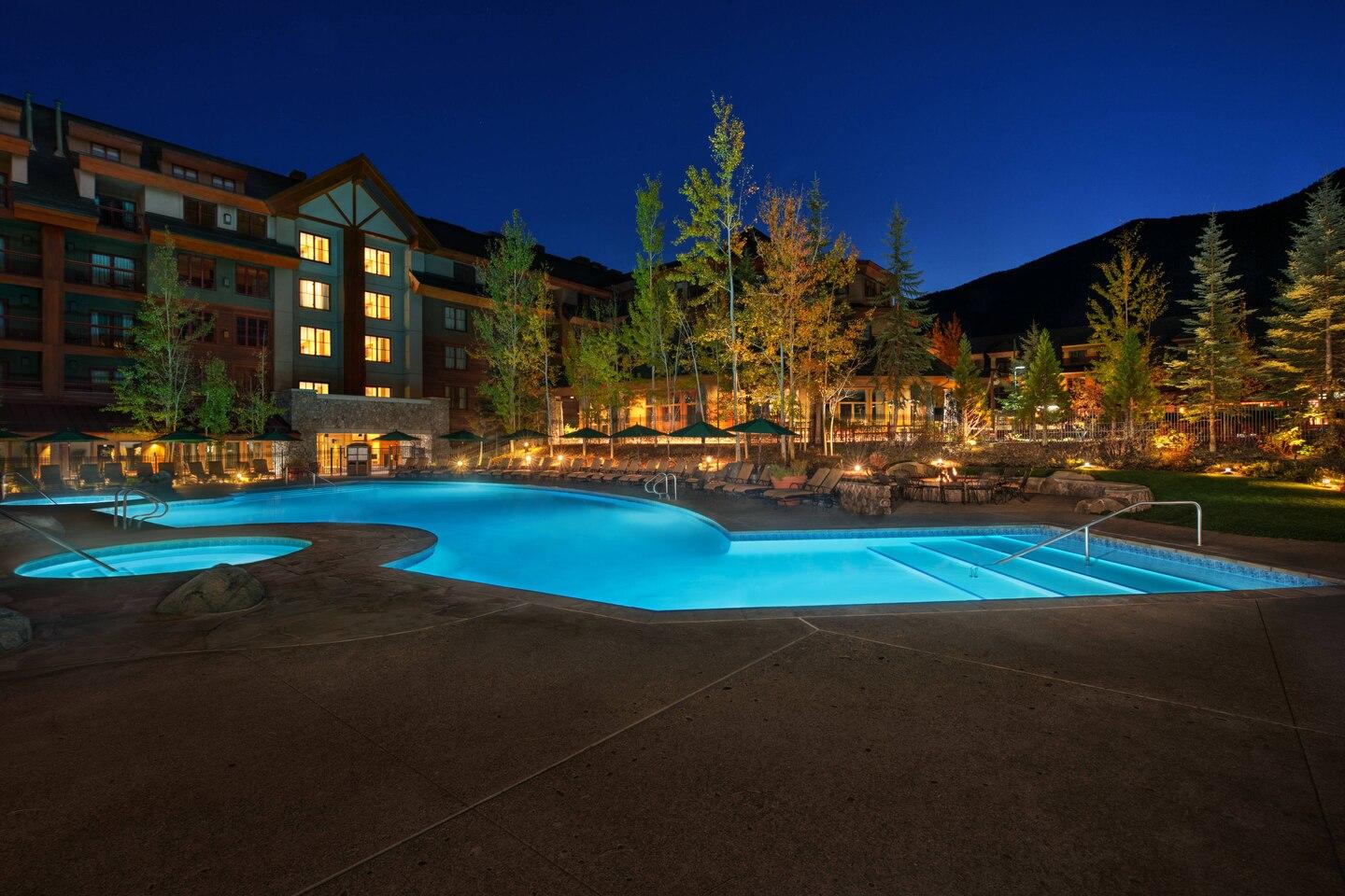 Resort-style heated pool and hot tub under the stars