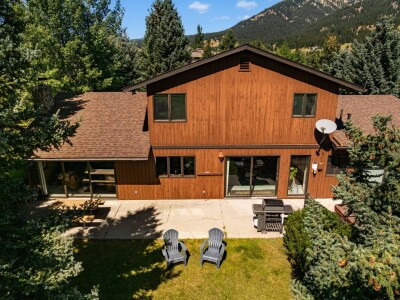 2030 Yellowtail rd rental in Big Sky