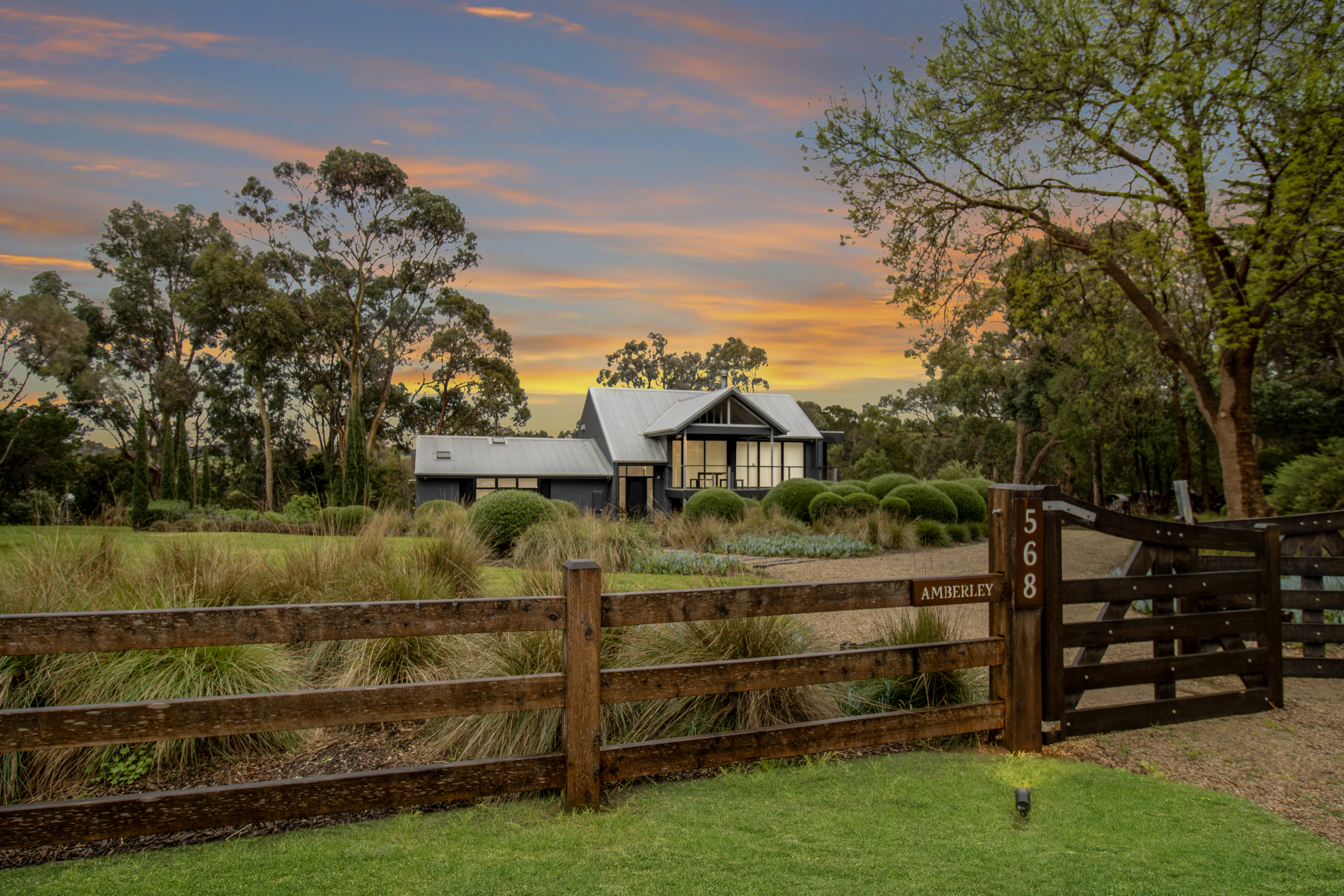 Amberley - Private Estate with Infinity Pool