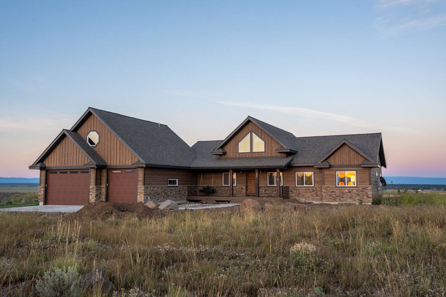 Aquilla Inn, Sleeps 18 w/ Hot Tub