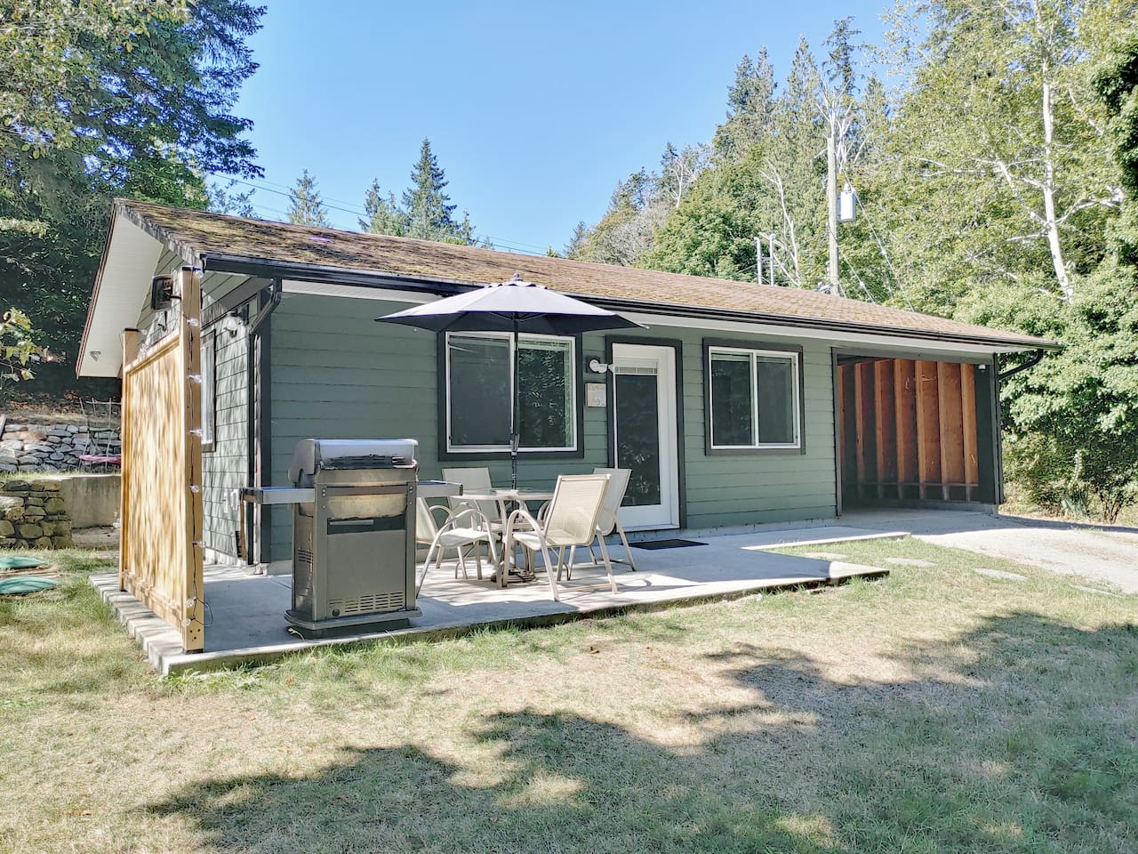Exterior of Blacktail Cabin