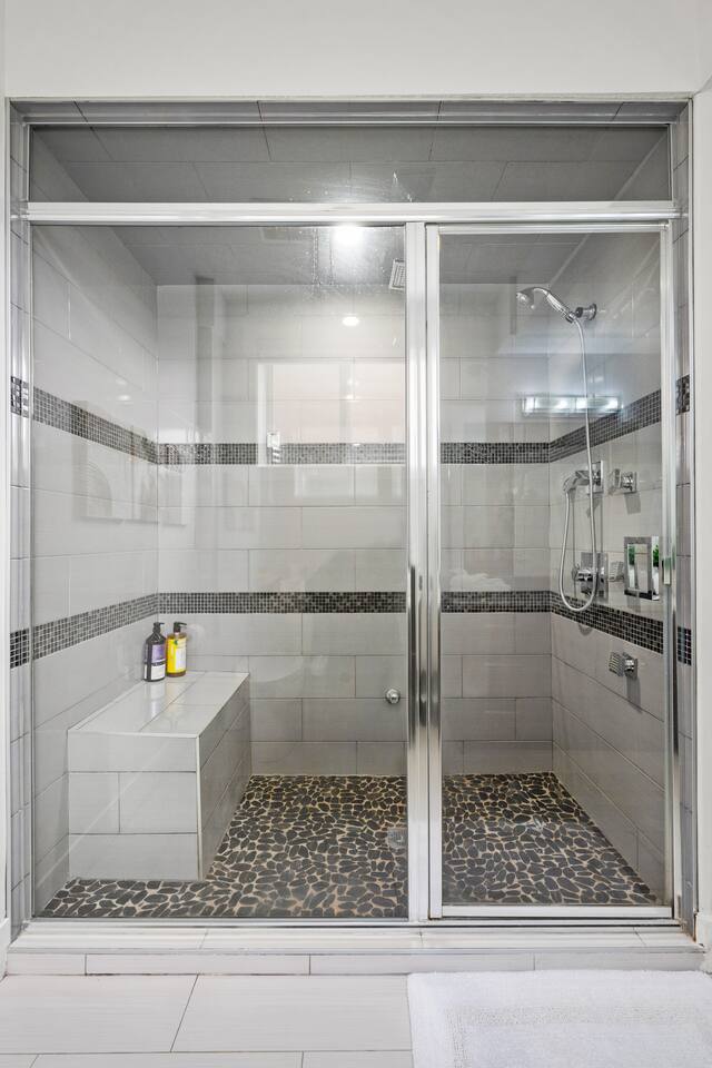 2BR | Walkout Basement Suite w/ AC * – Photo 11