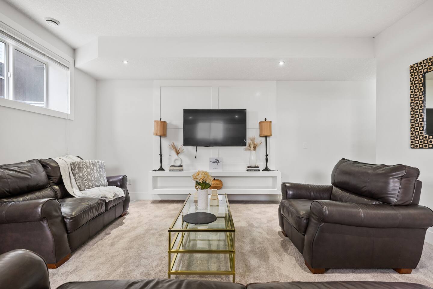 2BR | Walkout Basement Suite w/ AC * – Photo 13