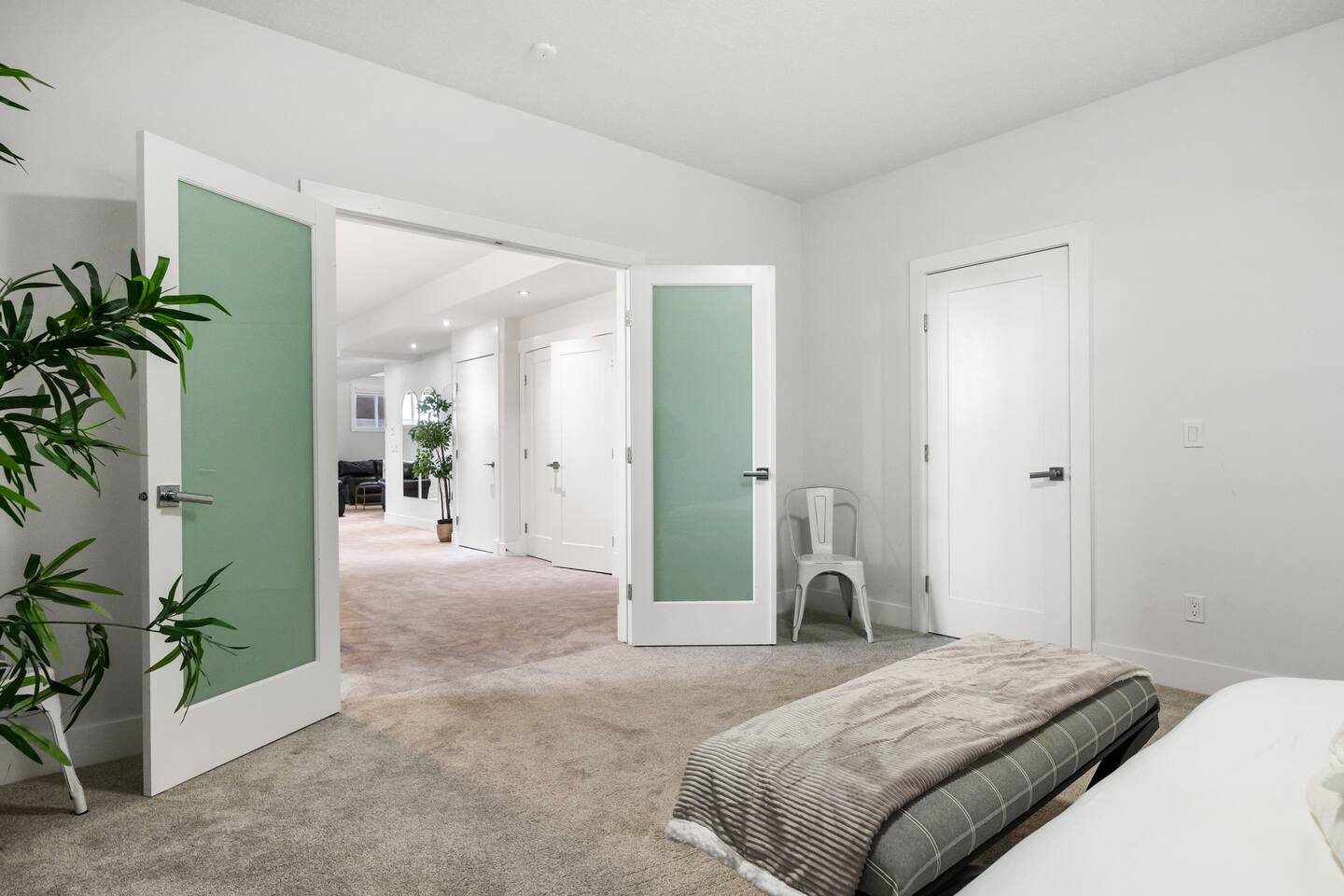 2BR | Walkout Basement Suite w/ AC * – Photo 6