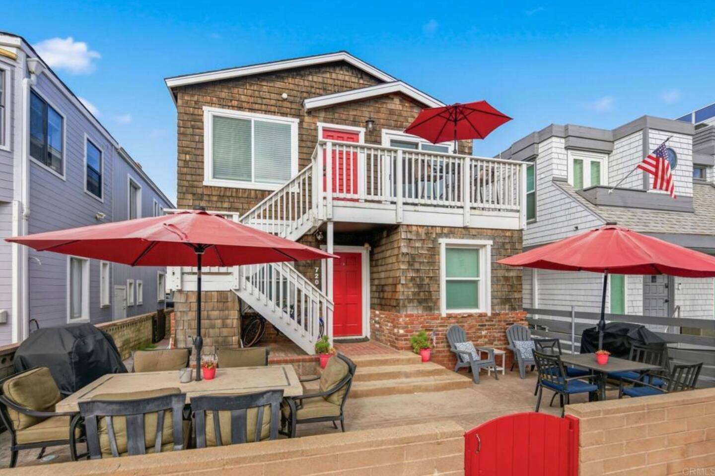 Beach House, steps to the sand! 5 br/4 ba