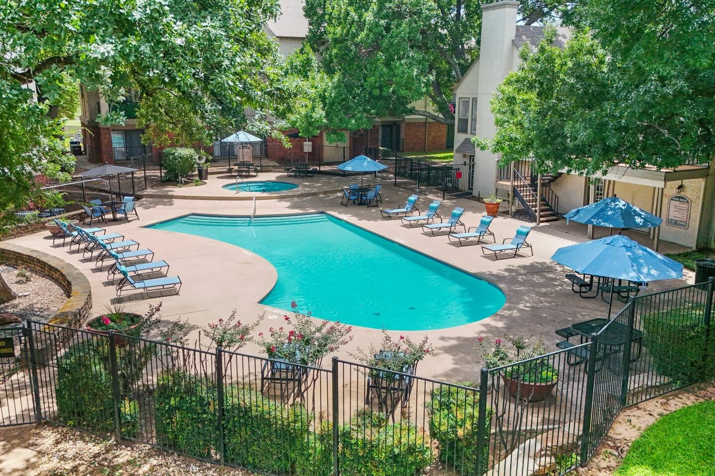 1BR | AT&T • Six Flags • DFW | Pool/Gym/Dog Park