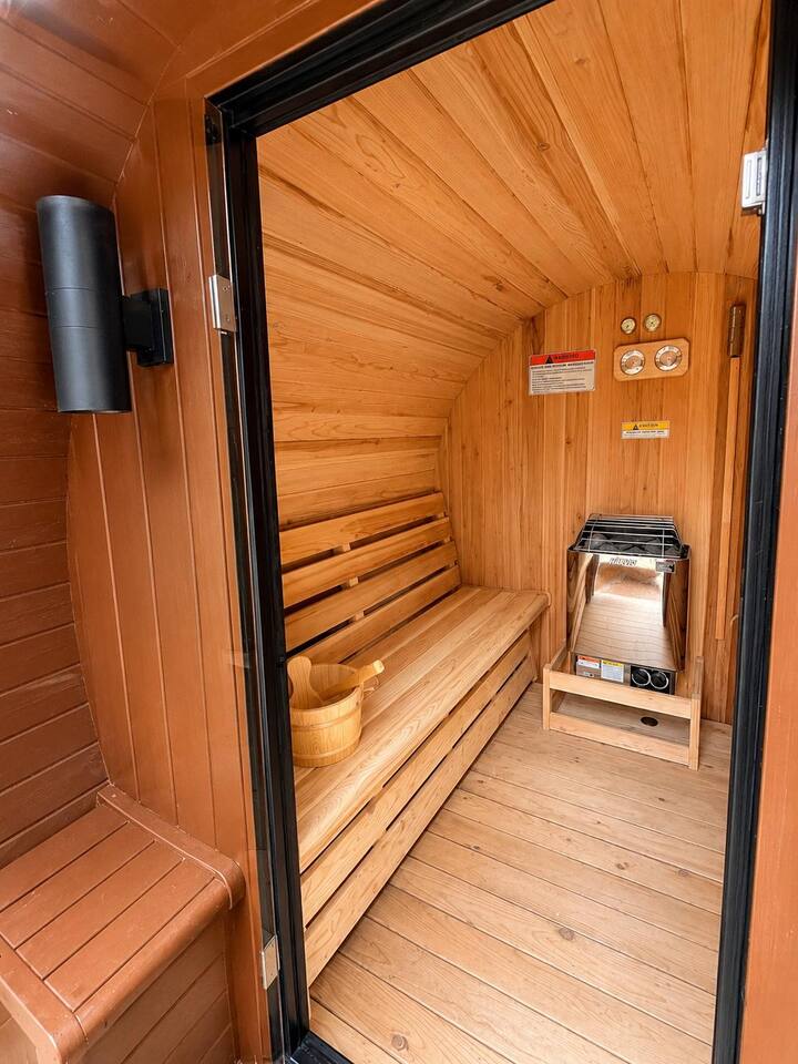 Longmire Retreat private sauna