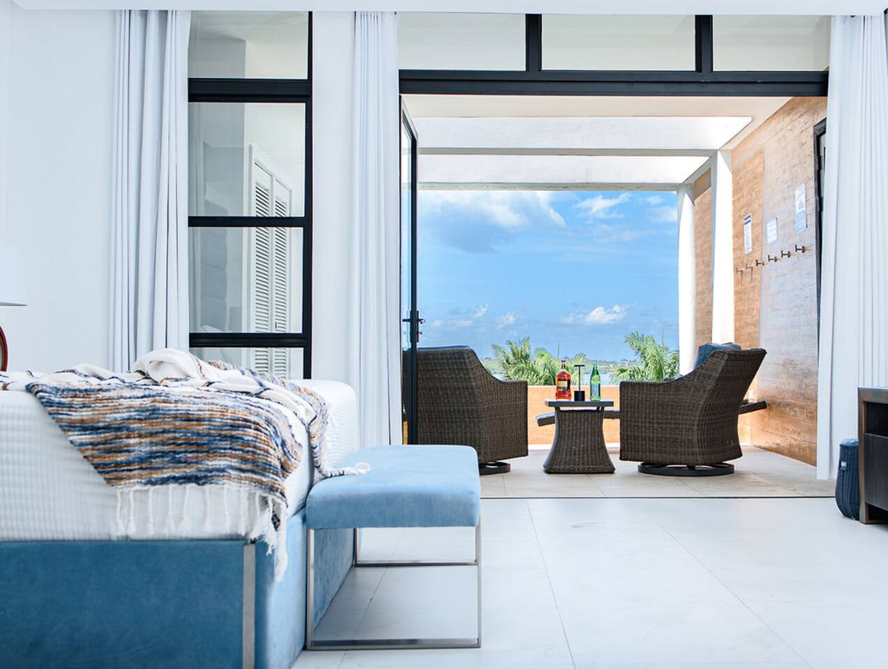 Luxury Montego Bay 7 BR Villa - Ocean Views & Pool