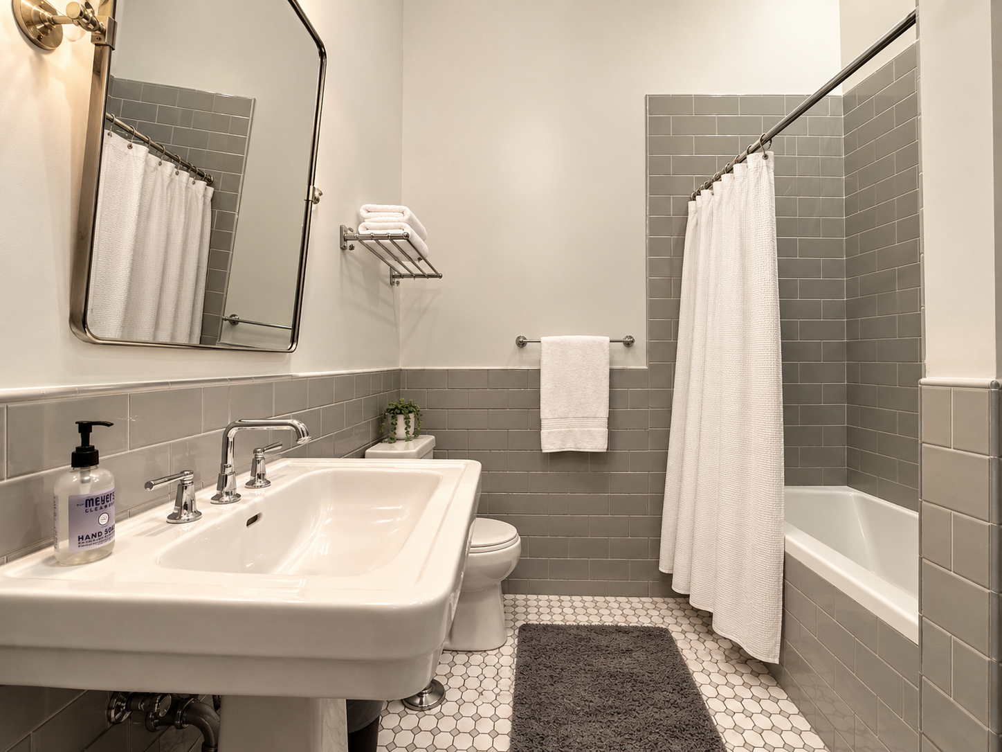 Renovated 1BR · Downtown Pittsburgh - Photo 5