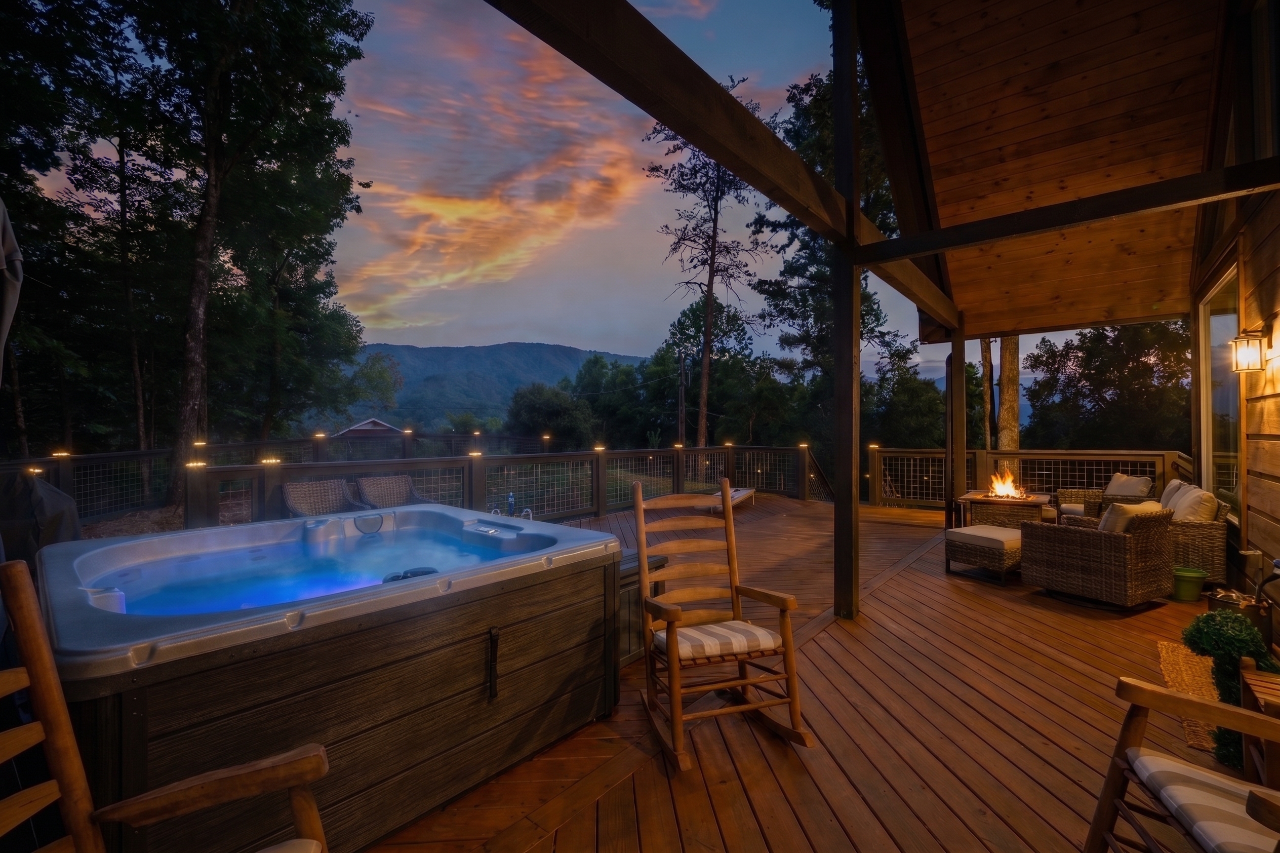 Arcade, Pinball & Hot Tub | Gatlinburg Golf