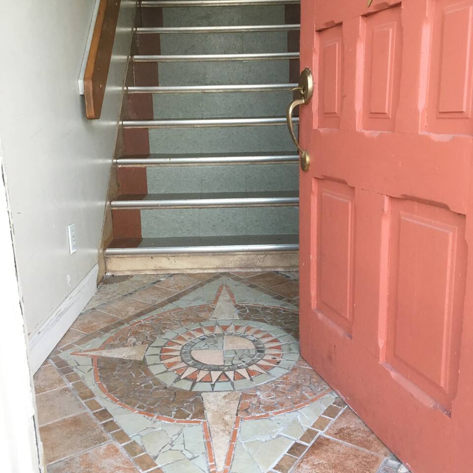 Heart of Hillsdale, Kitchen, Wifi, Desk,1-3