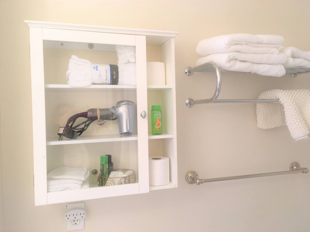 And the whole apartment sleeps 3, but you don't have to share unless you want to.