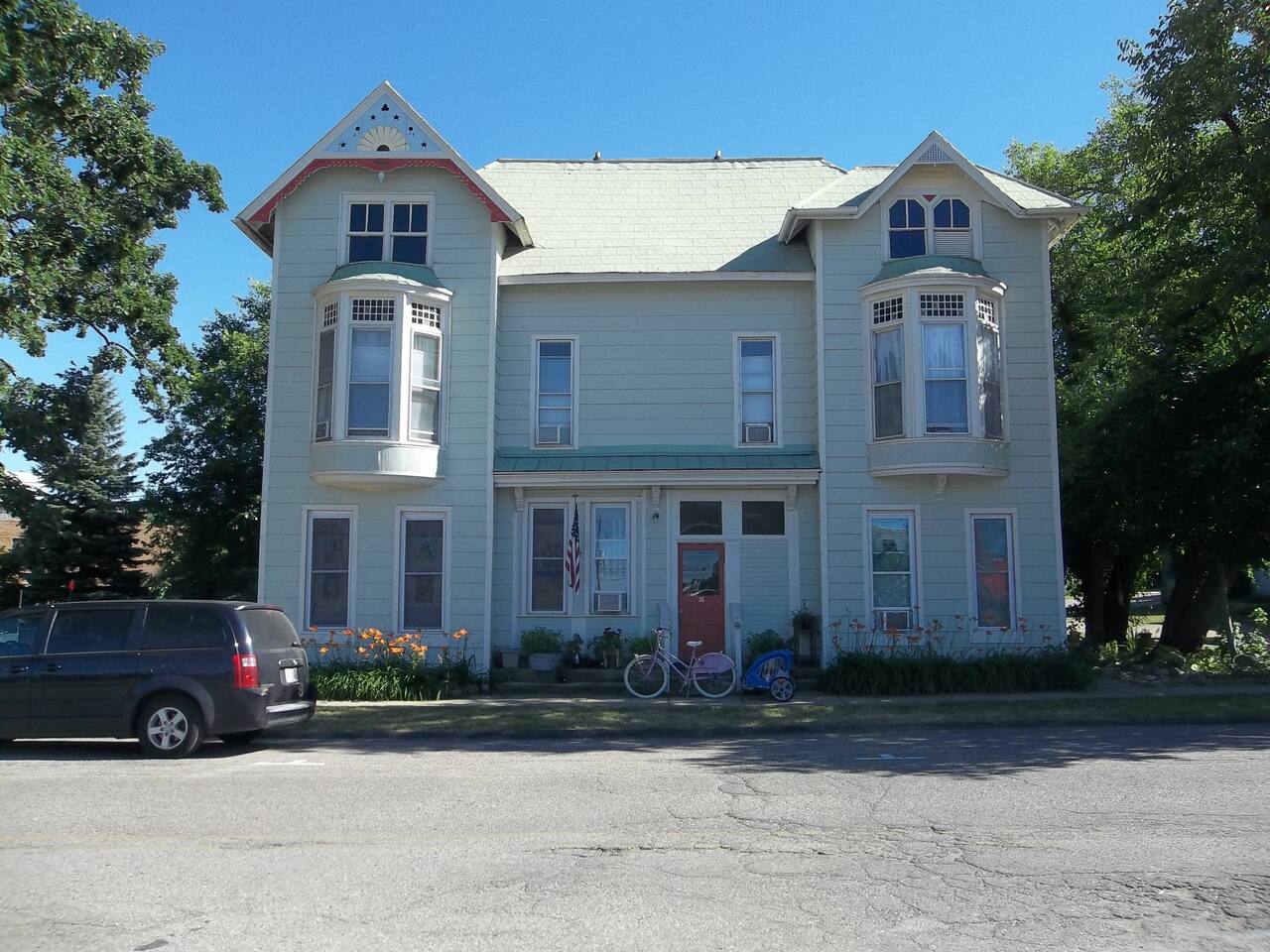 76 North in the Heart of Hillsdale-top left apartment with bay window.