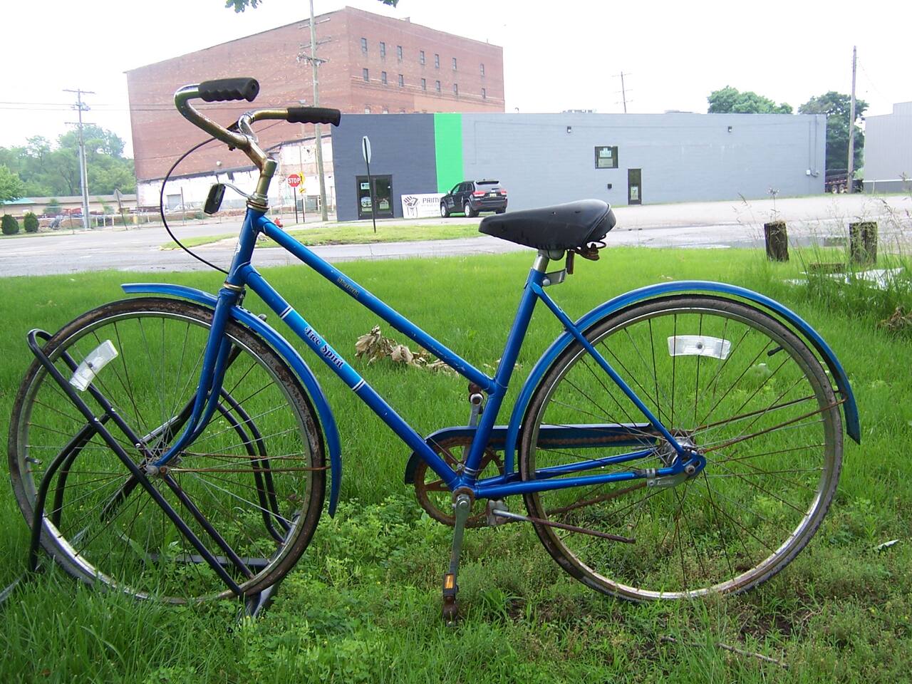 First Bike rental Free
Extra bike rental $10 day for guests
