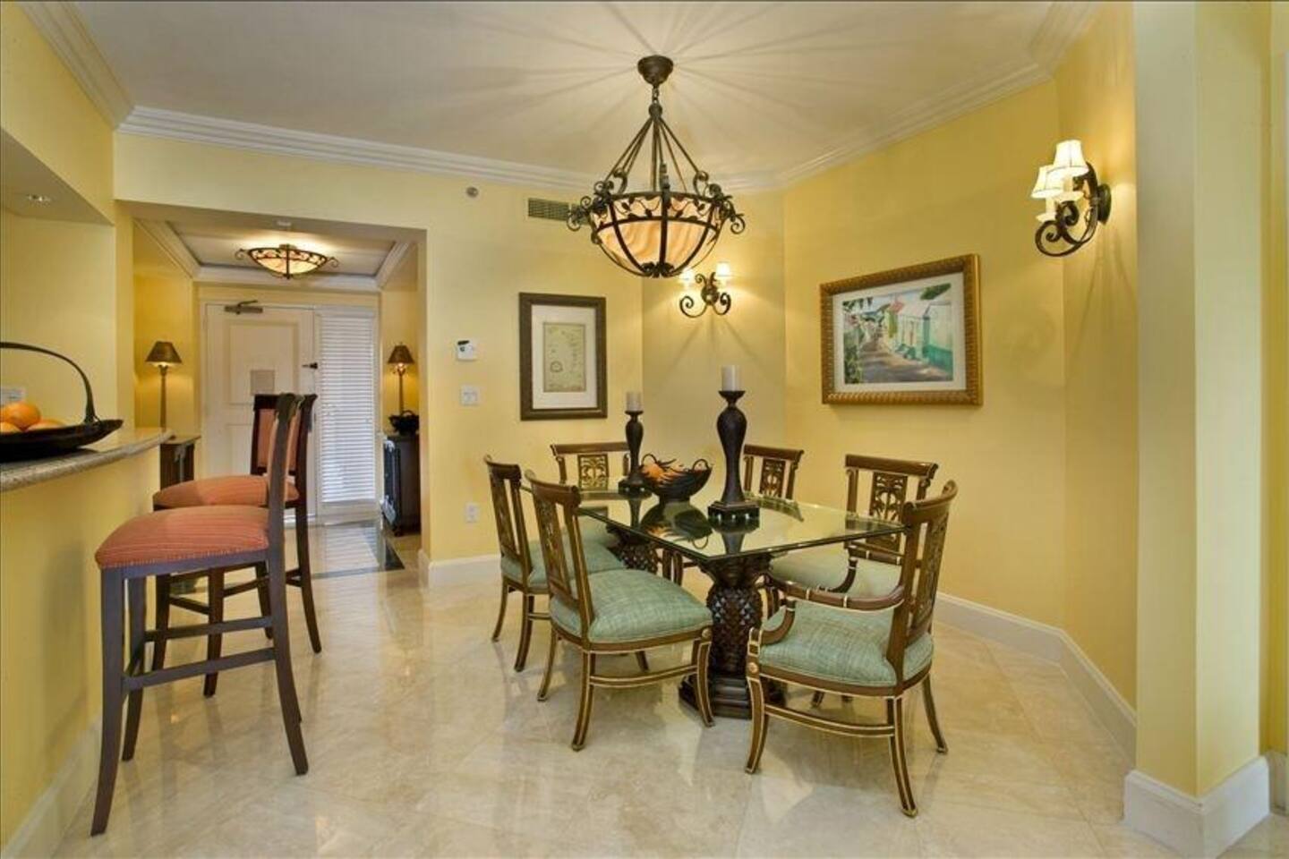 THE RITZ-CARLTON CLUB, ST. THOMAS RESORT, LIVING AND DINING AREA