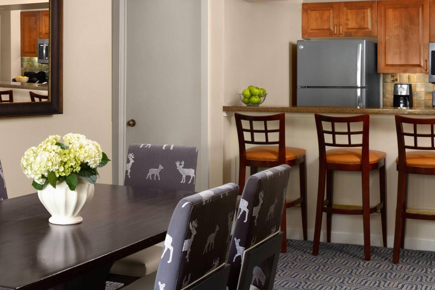 Marriott's StreamSide at Vail - Birch, Douglas, and Evergreen — One Bedroom Villa in Douglas Building