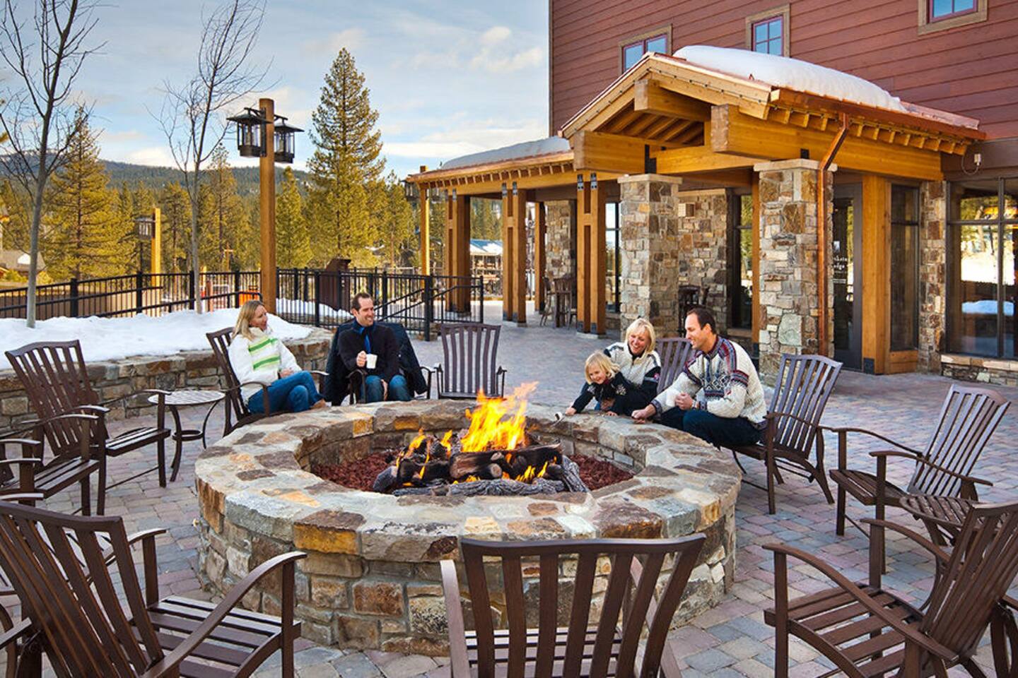 NORTHSTAR LODGE LUXURY RESORT, RESORT, LAKE TAHOE RESORT FIRE PIT
