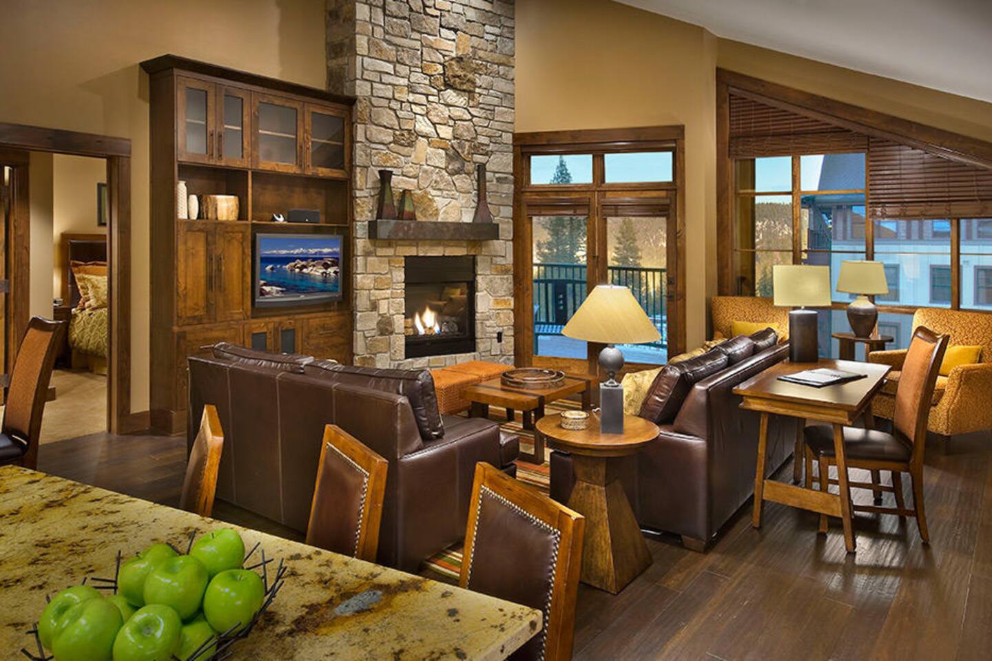 NORTHSTAR LODGE LUXURY RESORT, RESORT, LAKE TAHOE LIVING AREA