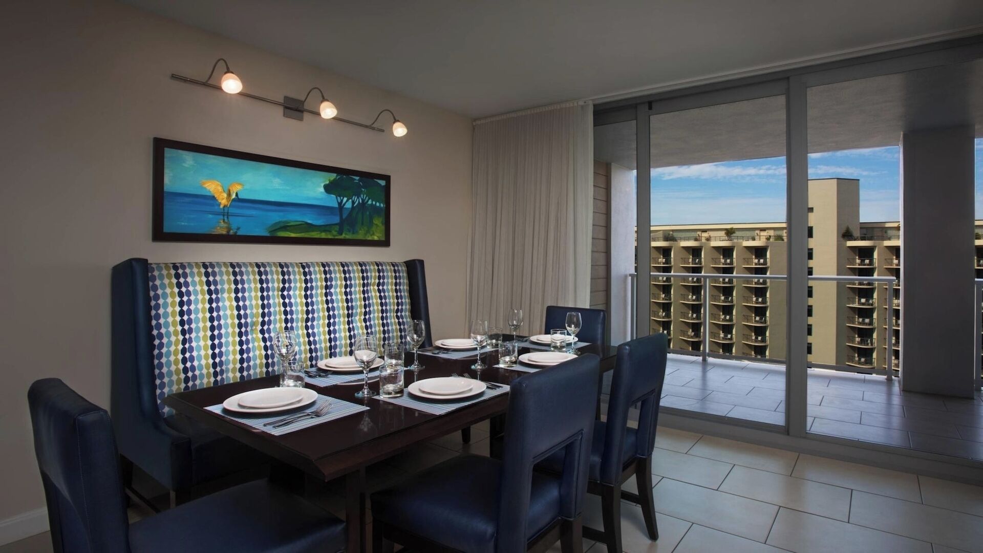 Marco Island Crystal Shores Resort Dinning Area